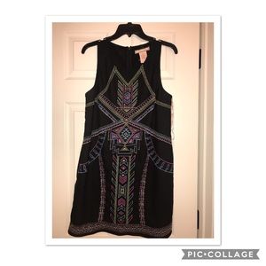 Black Sleeveless Dress w/Multi-Colored mid design
